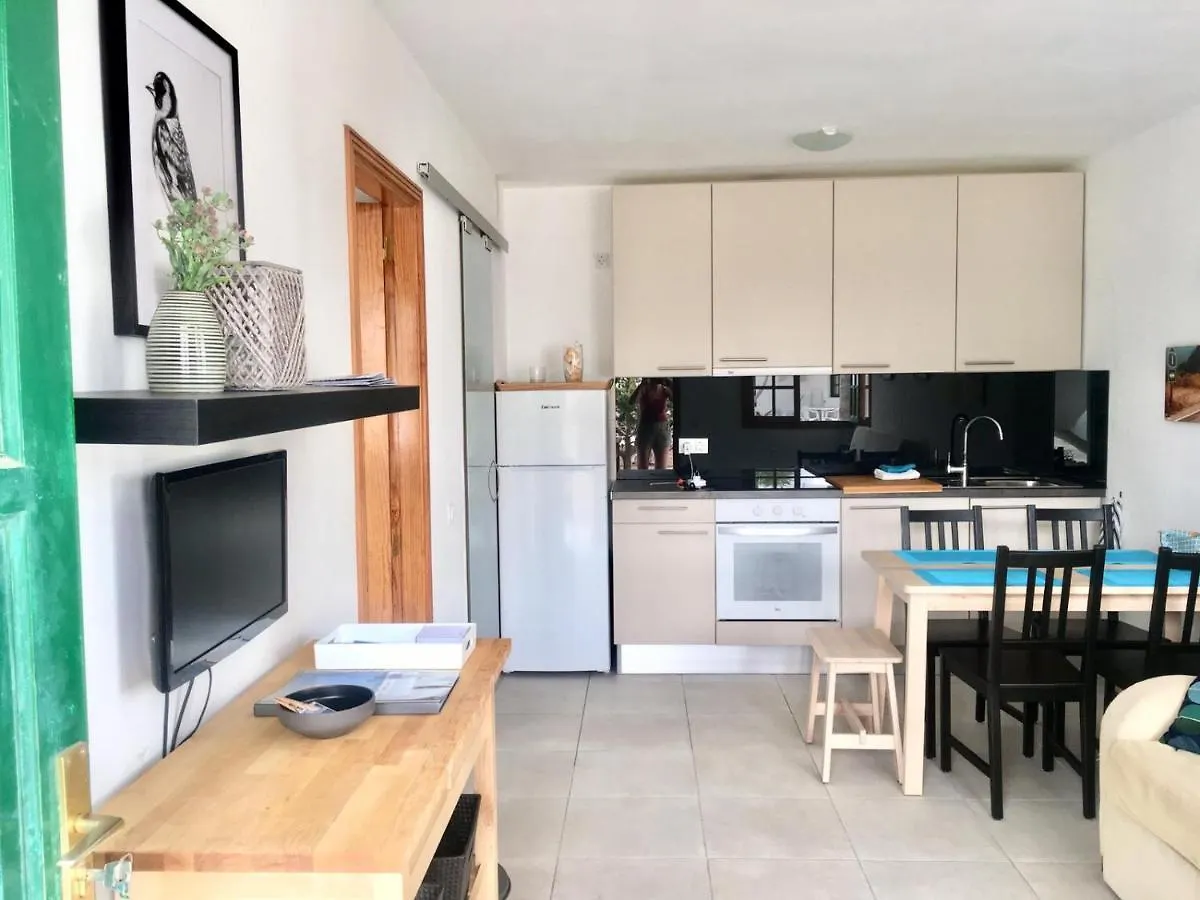 Apartamento La Piedra Directo En Playa La Oliva