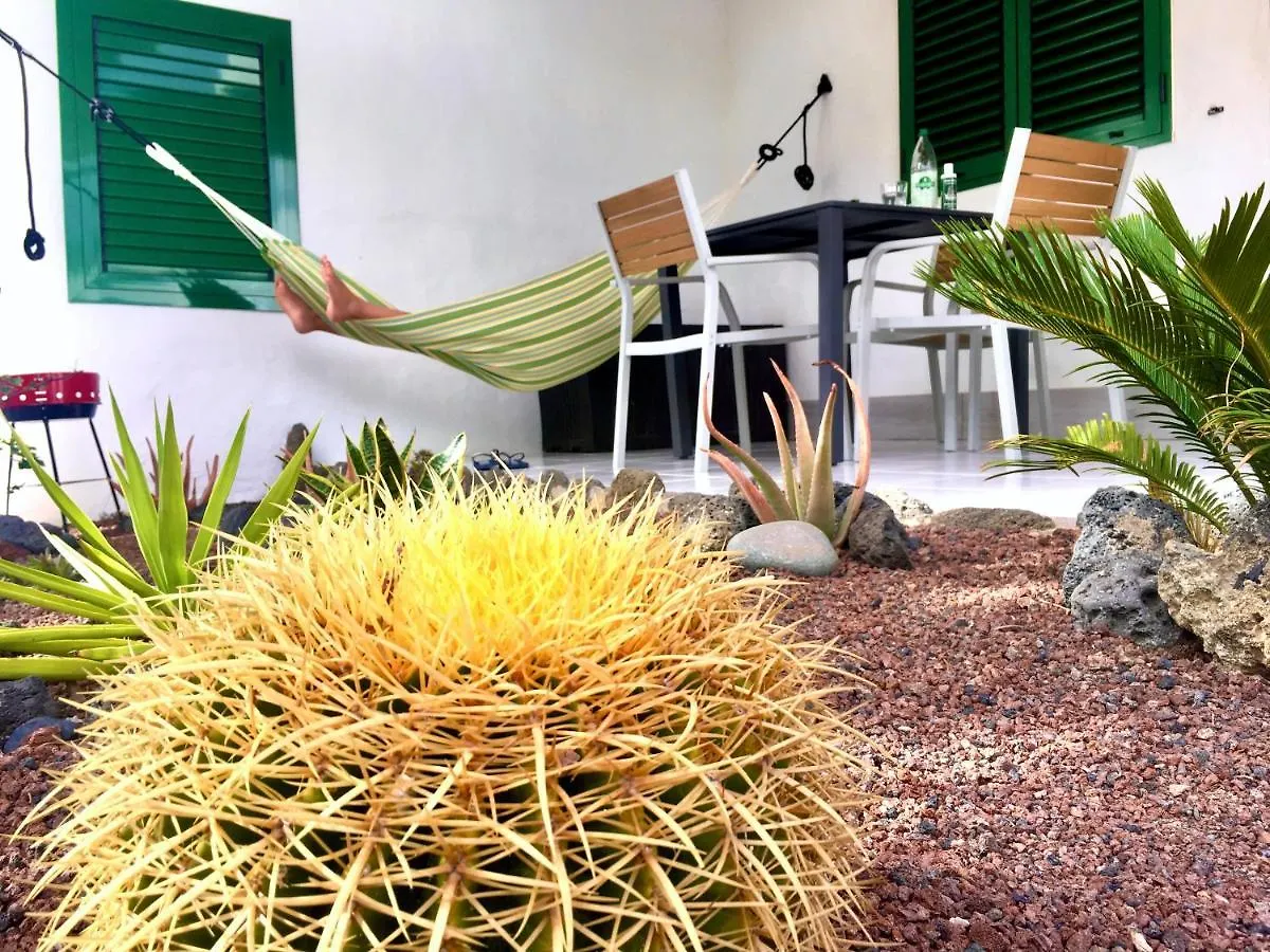 Apartamento La Piedra Directo En Playa La Oliva Spain